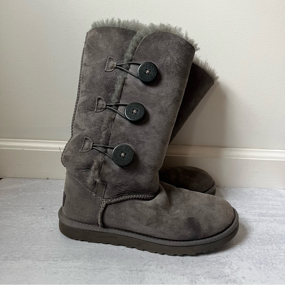 UGG Tall Bailey Boots Grey 7 Buttons